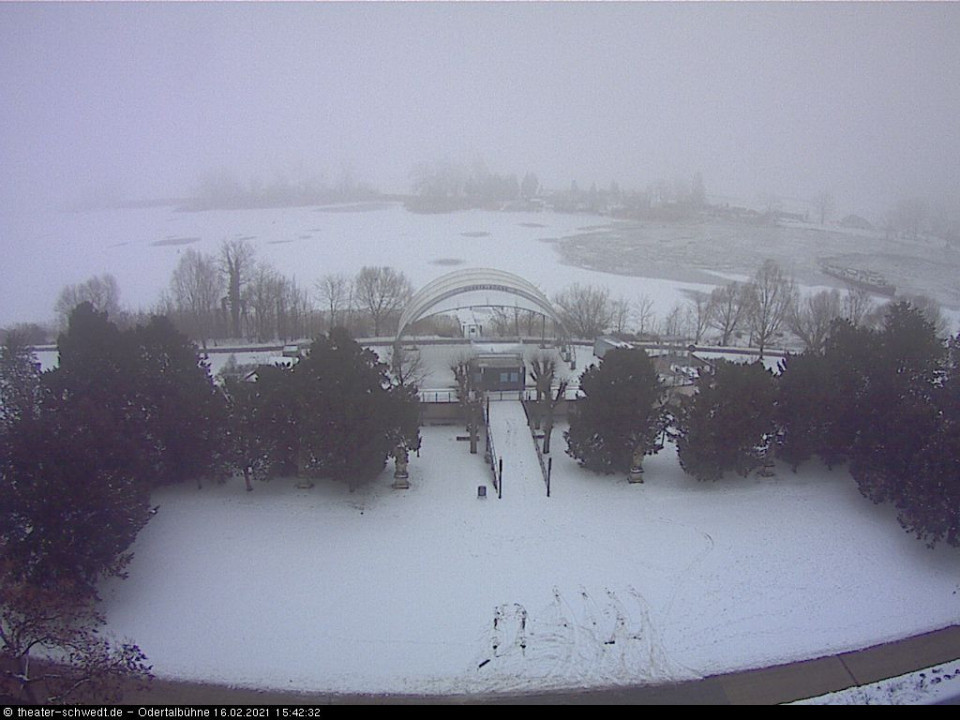 Ehrenrunde vom Eisbrecher USEDOM (hinzugefügt von Schwedter am 16.02.2021)