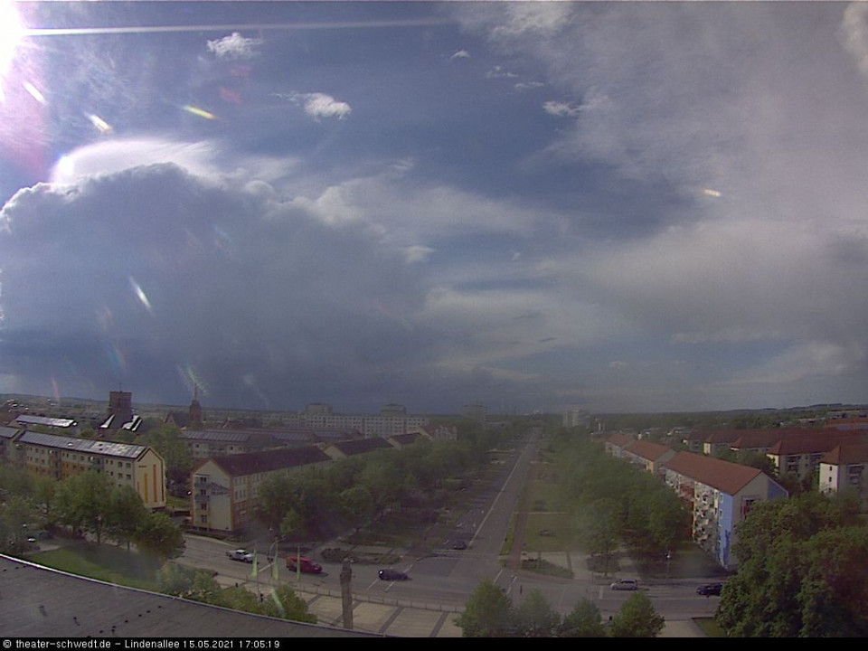Dunkle Wolken (hinzugefügt von Heimweh am 15.05.2021)