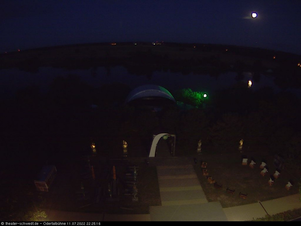 Mittwoch um 20:30Uhr  ist Vollmond.  Um 21:00Uhr geht er bei uns auf. (hinzugefügt von Schwedter am 11.07.2022)