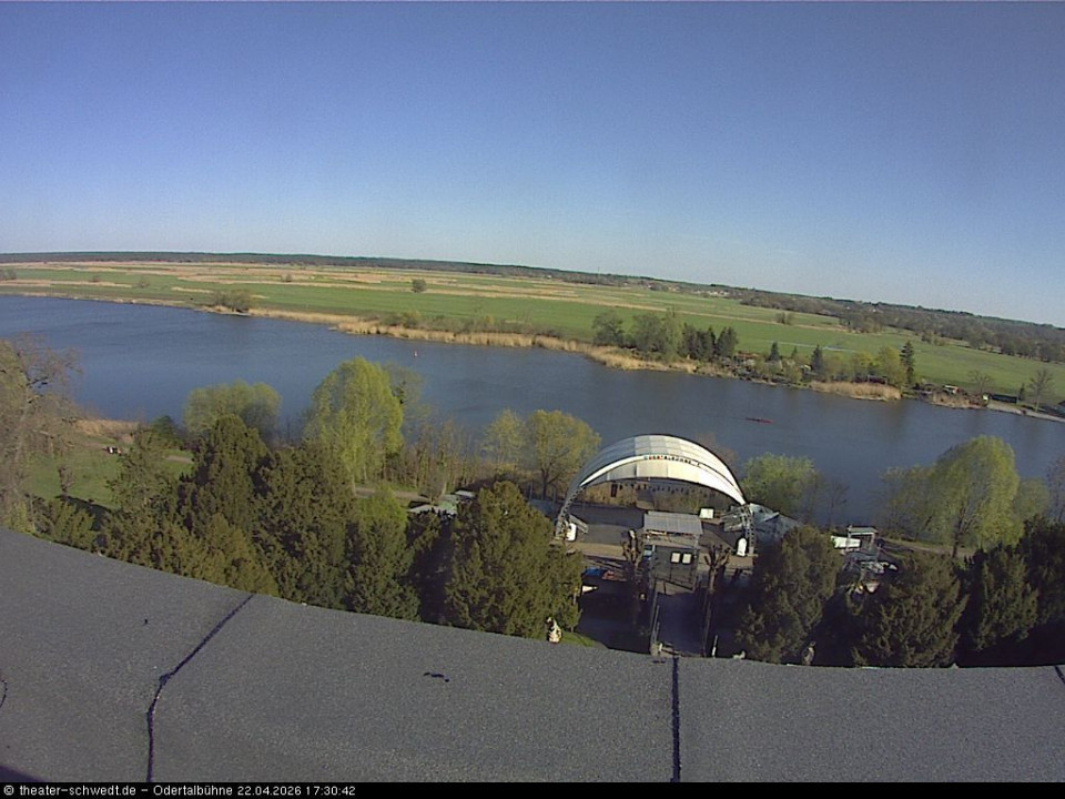 Kayak (hinzugefügt von Jonas am 22.04.2026)